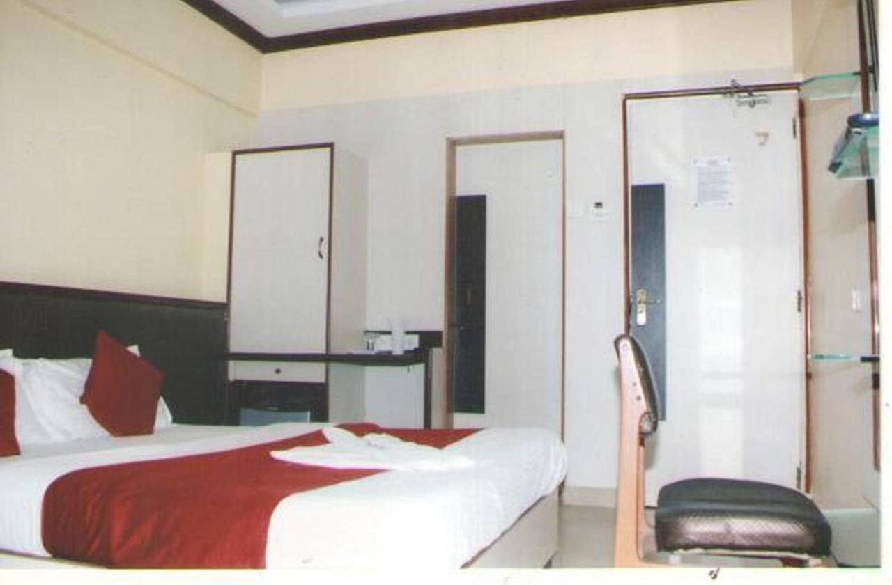 Hotel Siddhartha Mumbai Dış mekan fotoğraf